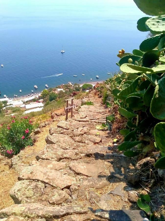 Alicudi Giardino Dei Carrubi- Al Gradino 365 B&B 외부 사진